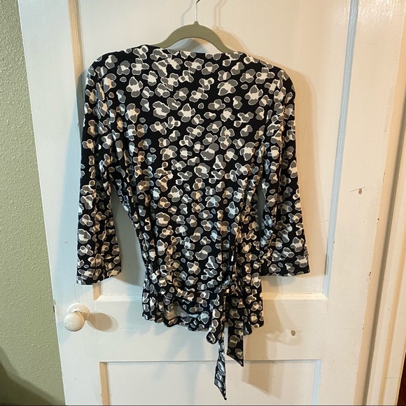 NWOT Diane Von Furstenberg wrap top - Picture 9 of 9